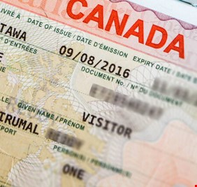 سفارة كندا في الجزائر تصدر تحذيرا لطالبي التأشيرة