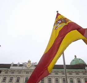 إسبانيا.. توقيف رجل يشتبه بإرساله رسائل مفخخة إلى رئيس الوزراء وسفارات أجنبية