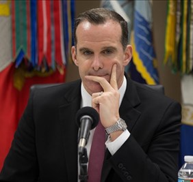 مبعوث الرئيس الأمريكي بايدن يدخل على خط الأزمة بين بغداد واربيل