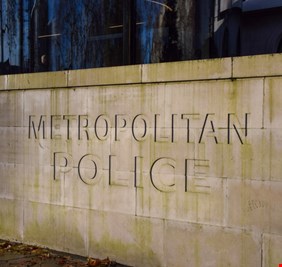 بريطانيا.. اتهام عسكري بالتخطيط لعملية إرهابية