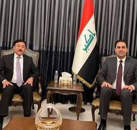 المندلاوي والعلاق يضعان الدولار على طاولة البرلمان