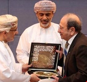 تكريم الفنان السوري دريد لحام في سلطنة عمان
