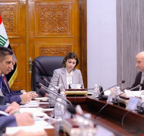 وزير الهجرة تؤكد ضرورة التواصل مع فئات عناية الوزارة من المهجرين والمهاجرين في دول الخارج وحل مشاكلهم