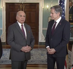 مقرب من العبادي: مهمة الوفد العراقي في واشنطن صعبة بسبب إيران