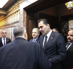 المندلاوي يترأس وفداً برلمانياً الى دمشق