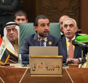 الحلبوسي يدعو لإعادة سوريا لمحيطها العربي