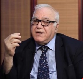 مستشار حكومي: اجراءات جديدة لضبط سعر صرف الدولار في السوق المحلية