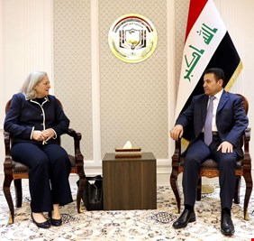 تفاصيل اللقاء الذي جمع مستشار الامن القومي مع السفيرة الأمريكية في العراق