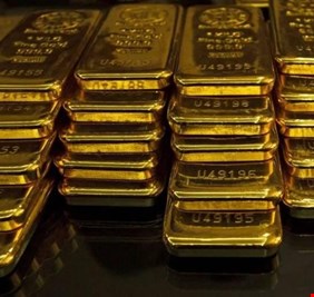 الذهب يتراجع بعد بيانات عززت من مخاوف الفائدة الأميركية