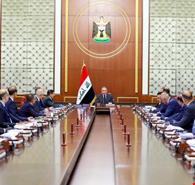 النزاهة تكشف عن دور 4 مسؤولين كبار في حكومة الكاظمي في سرقة القرن