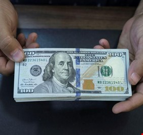 الحوالات السوداء لا تزال تقف خلف إرتفاع الدولار في السوق المحلية