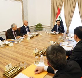 السوداني يصادق على توطين الصناعة الدوائية