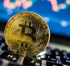 بيتكوين تتراجع بأسوأ وتيرة أسبوعية