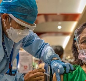 الصحة العالمية تتوقع نهاية جائحة فيروس كورونا في 2023