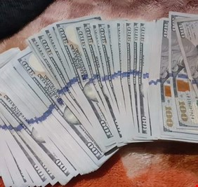 احباط محاولة تهريب 400 الف دولار أمريكي