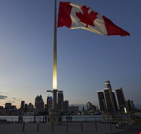 كندا تسن إجراءات تسهل تمديد إقامة السوريين والأتراك على أراضيها