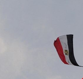 برلماني مصري سابق اشتهر بمعارضته للحكومة يعلن عودته لمصر ويلمح لترشحه لانتخابات الرئاسة