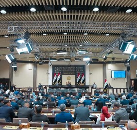 البرلمان يبحث مع المفوضية العليا المستقلة للانتخابات إجراء استحقاق مجالس المحافظات نهاية العام