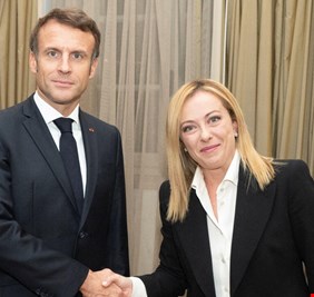 في ثاني لقاء بينهما.. ماكرون وميلوني يبحثان 