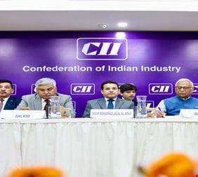 الاعرجي يترأس اجتماعاً مع 10  شركات هندية كبرى متعددة الاختصاصات