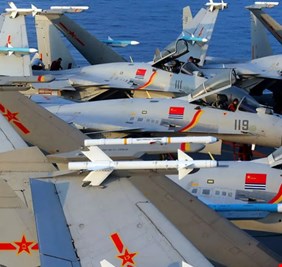 10 طائرات صينية تجتاز خط المنتصف بمضيق تايوان