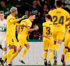 برشلونة يكتسح إلتشي في عقر داره