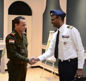 العلاق يستقبل الملحق العسكري الفرنسي في العراق