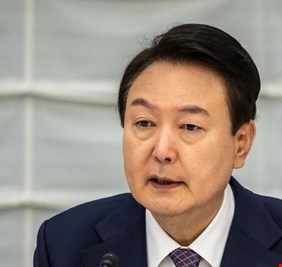 كوريا الجنوبية.. الشرطة تلاحق رجلا هدد بقتل الرئيس