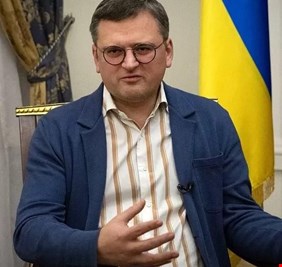 وزير الخارجية الأوكراني يصل بغداد اليوم