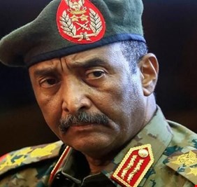 البرهان: حميدتي يقود محاولة انقلاب وتمرد على الدولة وستتم محاكمته