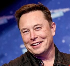 إيلون ماسك: هناك الكثير من العمل الذي يتعين القيام به في 