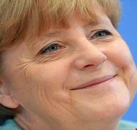 ميركل: قمت بكل ما يمكنني لمنع نشوب الصراع في أوكرانيا