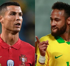 مدرب نيوكاسل يعلق على أنباء اهتمام فريقه بضم رونالدو ونيمار