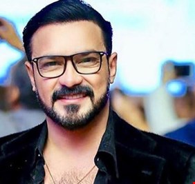 مفاجأة محمد رجب لجمهوره: أفكر في الزواج مجدداً.. وكنت على وشك الاعتزال