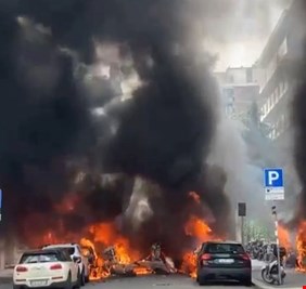 انفجار واحتراق سيارات عدة وسط مدينة ميلانو الإيطالية
