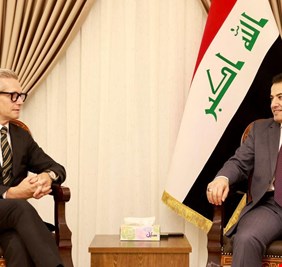 الأعرجي يستقبل السفير النرويجي و يدعو لتفكيك مخيم الهول