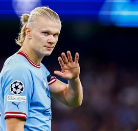 رسميا.. هالاند لاعب الموسم في إنجلترا
