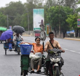 سباق مع الوقت للفرار من كارثة مميتة في ميانمار وبنغلادش