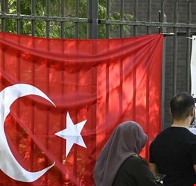 المعارضة التركية تفوز بمقعد برلماني في معقل الرئيس إردوغان لأول مرة منذ 1980