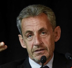 الحكم بسجن الرئيس الفرنسي الأسبق نيكولا ساركوزي لمدة عام مع النفاذ