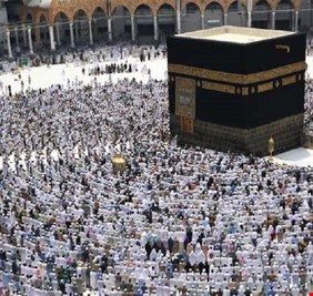 دعوات لإلغاء حج التونسيين لهذا الموسم