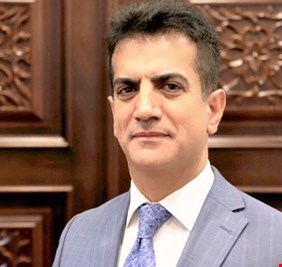 وكيل وزارة المالية المحسوب على بارزاني يحذر من خطر على حكومة السوداني