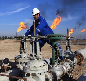 خام البصرة يغلق على خسارة أسبوعية