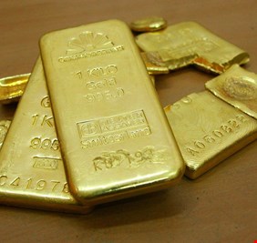 البنك المركزي العراقي يعزز رصيده من الذهب بشراء كميات جديدة