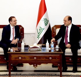 المالكي يلتقي السفير البريطاني في العراق و يبحث معه ملف الاستثمار