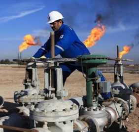 وزارة النفط تعلن حجم الإيرادات المالية خلال الشهر الماضي