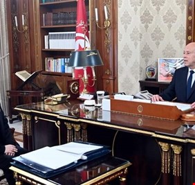 تجنبا للإملاءات الخارجية.. الرئيس التونسي يقترح ضريبة على الميسورين