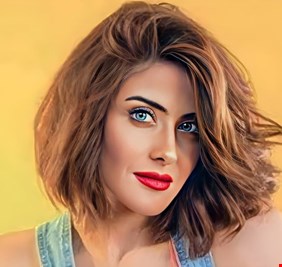 هيدي كرم تثير جدلاً بدفاعها عن سمكة القرش التي هاجمت سائحاً روسياً