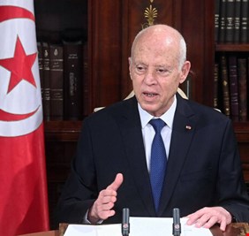 قيس سعيد: تونس دولة فقيرة في بلاد ثرية