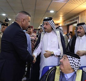 وزير الداخلية يلتقي شيوخ عشائر ميسان و يؤكد عزم الحكومة انفاذ القانون و فرض هيبة الدولة